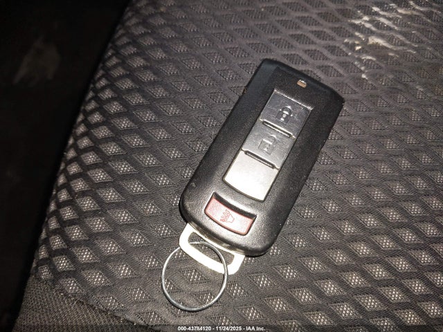 2018 MITSUBISHI OUTLANDER JA4AZ3A37JZ028258 Photo 10