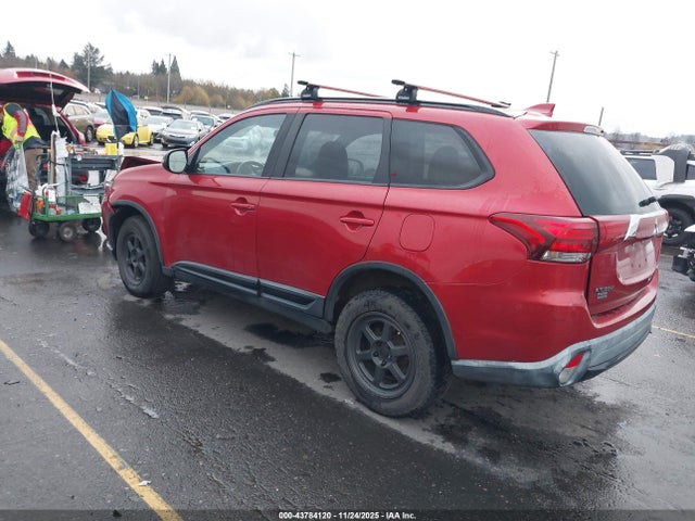 2018 MITSUBISHI OUTLANDER JA4AZ3A37JZ028258 Photo 2