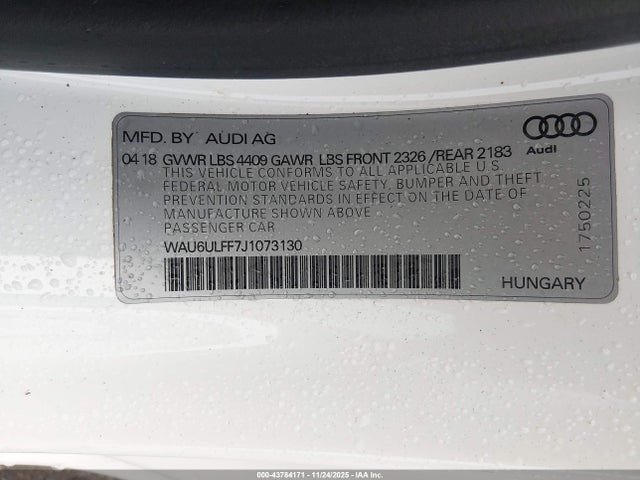 2018 AUDI A3 WAU6ULFF7J1073130 Photo 8