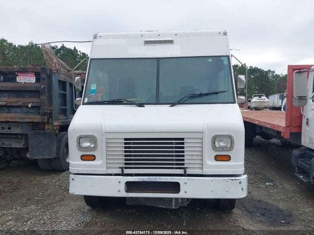 1F66F5KY9F0A04374 Ford F-59 Commercial Stripped