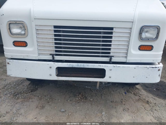 1F66F5KY9F0A04374 Ford F-59 Commercial Stripped