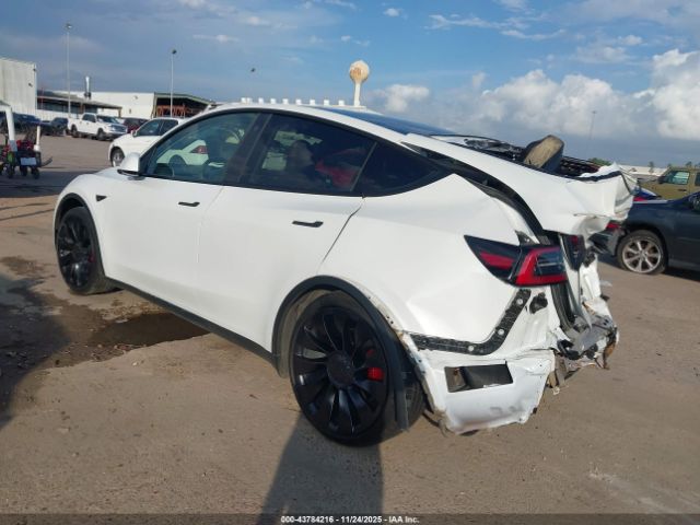 2022 TESLA MODEL Y 7SAYGDEF8NF455886 Photo 2
