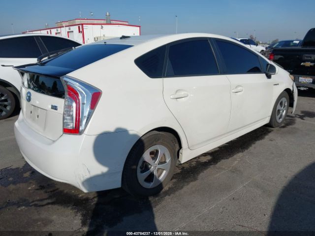 2015 TOYOTA PRIUS JTDKN3DU1F0412574 Photo 3
