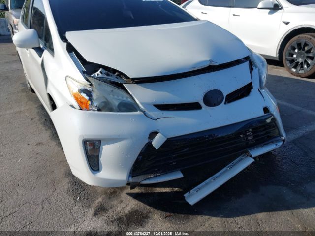 2015 TOYOTA PRIUS JTDKN3DU1F0412574 Photo 5
