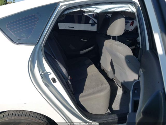 2015 TOYOTA PRIUS JTDKN3DU1F0412574 Photo 7