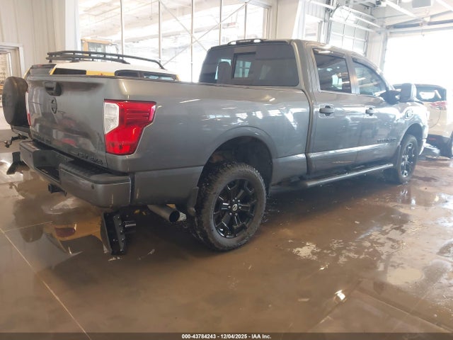 2019 NISSAN TITAN XD 1N6BA1F47KN519779 Photo 3