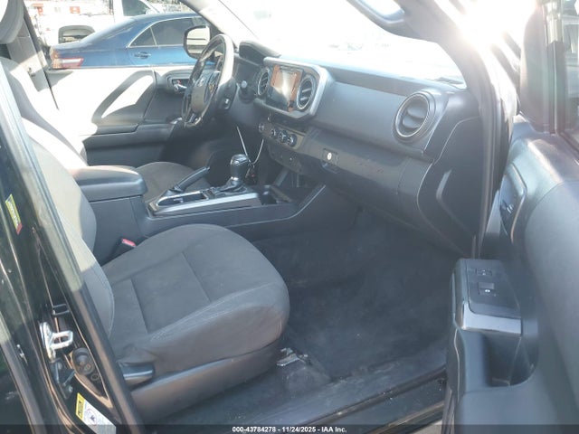 5TFRZ5CN2GX017921 Toyota Tacoma Trd Sport