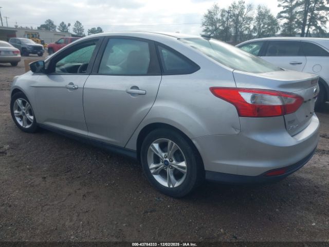 2014 FORD FOCUS 1FADP3F21EL218063 Photo 2