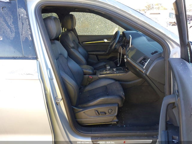 2019 AUDI SQ5 WA1B4AFY6K2076615 Photo 4