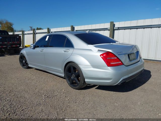 2012 MERCEDES-BENZ S 550 WDDNG7DB3CA463227 Photo 2