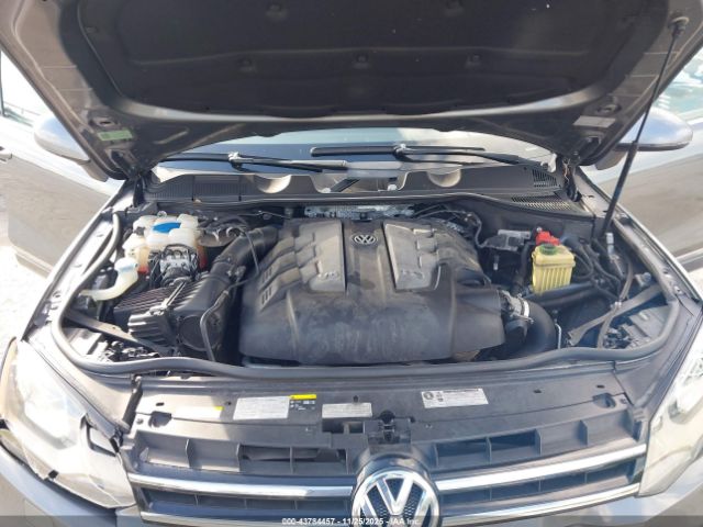 2014 VOLKSWAGEN TOUAREG WVGEP9BP3ED015037 Photo 9