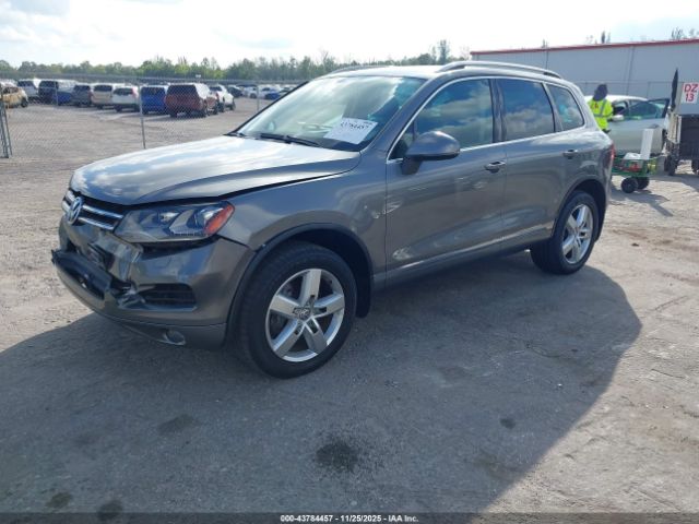 2014 VOLKSWAGEN TOUAREG WVGEP9BP3ED015037 Photo 1