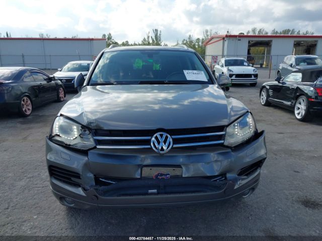 2014 VOLKSWAGEN TOUAREG WVGEP9BP3ED015037 Photo 5
