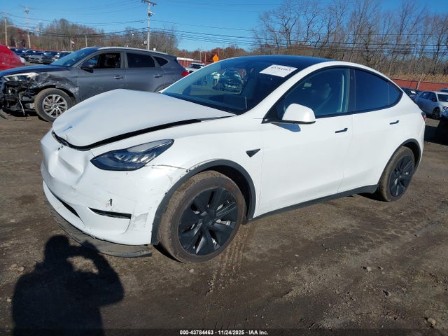 2022 TESLA MODEL Y 7SAYGDEE3NF376116 Photo 1