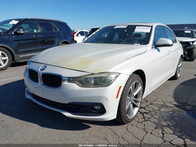 2017 Bmw 330i Xdrive მანქანა იყიდება აუქციონზე, vin: WBA8D9G32HNU62017, აუქციონის ნომერი: 43784484