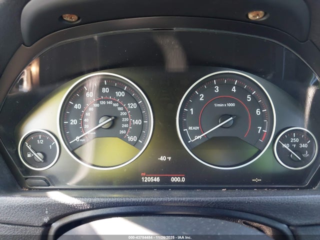 2017 Bmw 330i Xdrive მანქანა იყიდება აუქციონზე, vin: WBA8D9G32HNU62017, აუქციონის ნომერი: 43784484