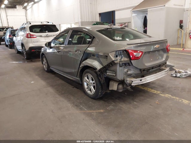 Chevrolet Cruze Lt Auto 2018 1G1BE5SM1J7211409 Image 3