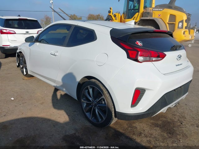 Hyundai Veloster 2.0 Premium 2019 KMHTG6AF2KU007215 Image 3