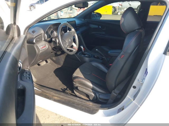 Hyundai Veloster 2.0 Premium 2019 KMHTG6AF2KU007215 Image 5