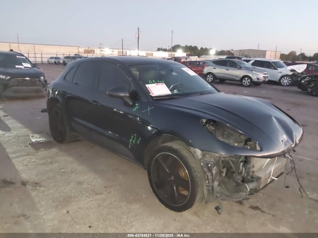 2018 PORSCHE MACAN WP1AA2A53JLB00762 Photo 0