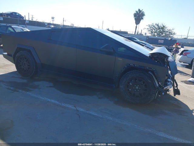 2024 TESLA CYBERTRUCK 7G2CEHED4RA033309 Photo 0