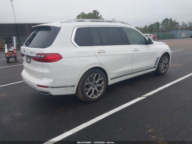 2021 BMW X7 5UXCW2C02M9E98241 Photo 3