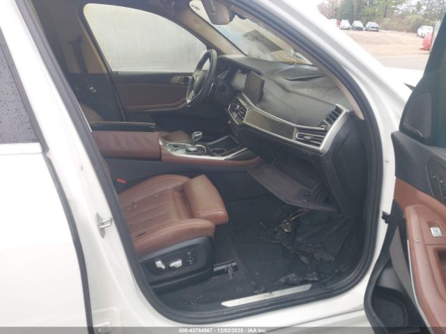 2021 BMW X7 5UXCW2C02M9E98241 Photo 4