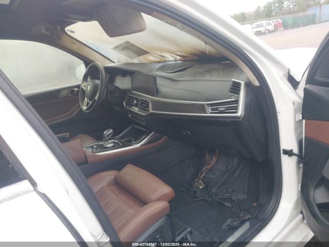 2021 BMW X7 5UXCW2C02M9E98241 Photo 5