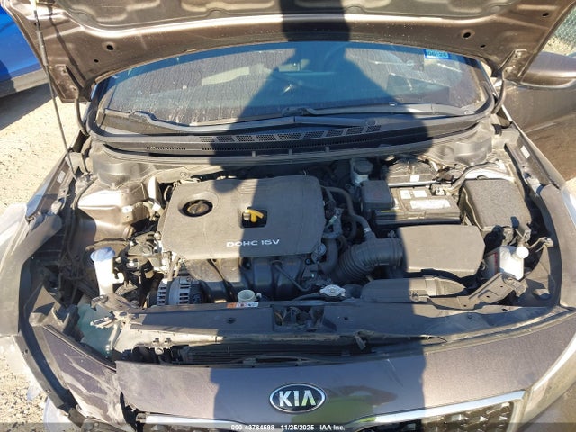 KIA FORTE LX 2017 3KPFL4A73HE073922 Image 10