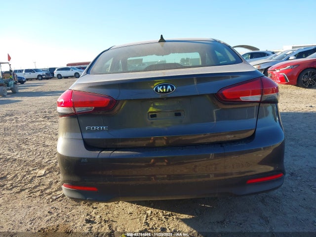 KIA FORTE LX 2017 3KPFL4A73HE073922 Image 16