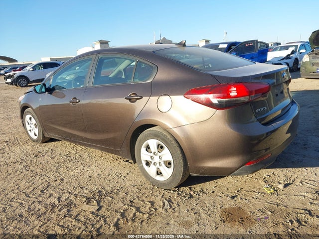 KIA FORTE LX 2017 3KPFL4A73HE073922 Image 3