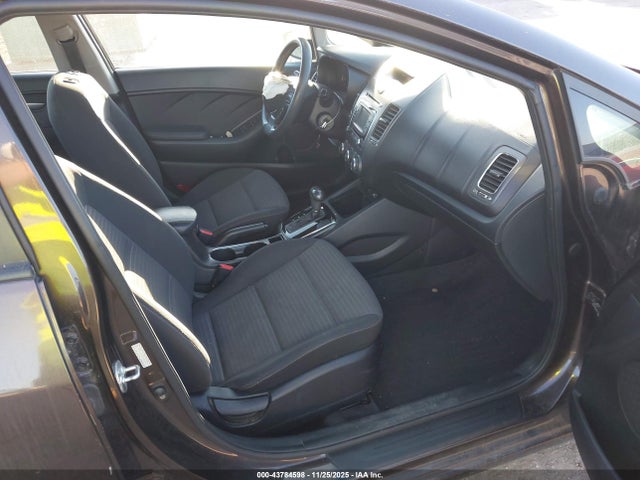KIA FORTE LX 2017 3KPFL4A73HE073922 Image 5