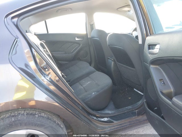 KIA FORTE LX 2017 3KPFL4A73HE073922 Image 8