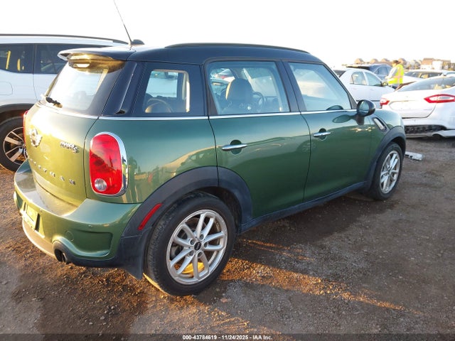 2015 MINI COUNTRYMAN WMWZC3C56FWT06226 Photo 3