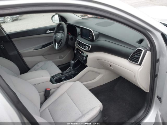 2021 HYUNDAI TUCSON KM8J33ALXMU360246 Photo 4