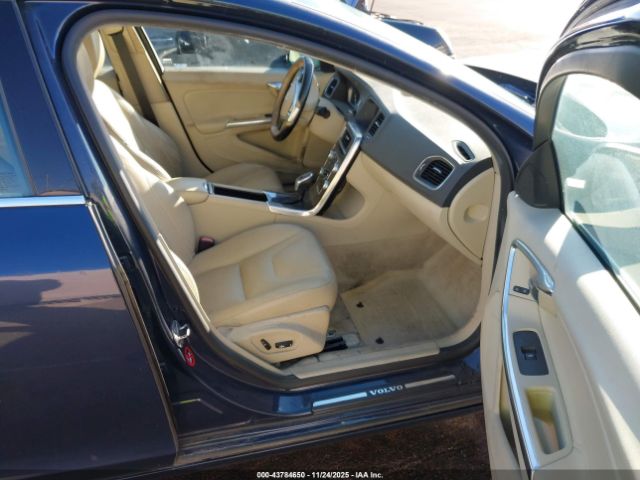 2015 VOLVO S60 YV140MFM7F2353328 Photo 4