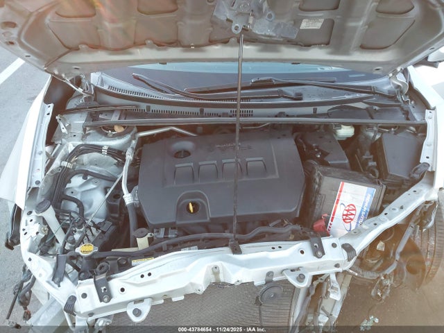 Toyota Corolla Le Plus 2016 5YFBURHEXGP444021 Image 10