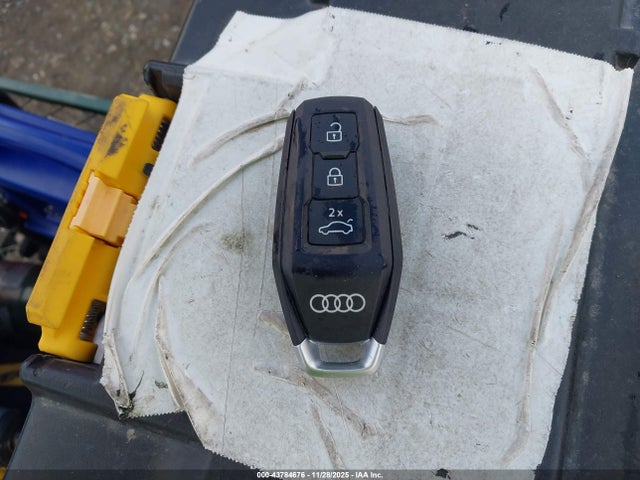 2025 AUDI A6 E-TRON WAU1CAGH5SA028271 Photo 10