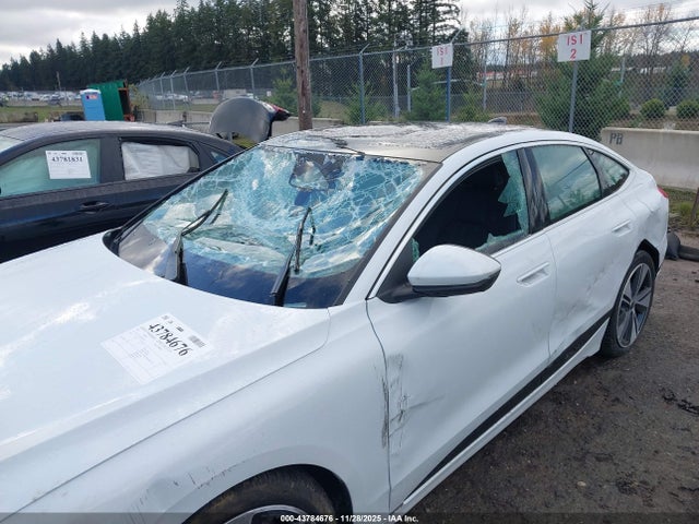 2025 AUDI A6 E-TRON WAU1CAGH5SA028271 Photo 5