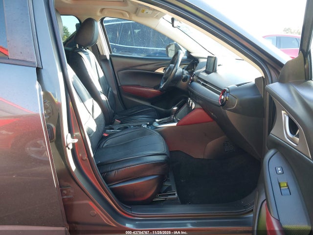 2018 MAZDA CX-3 JM1DKDC73J0315923 Photo 4
