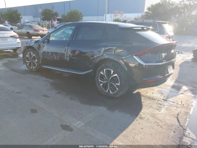 2022 KIA EV6 KNDC3DLC6N5053121 Photo 2