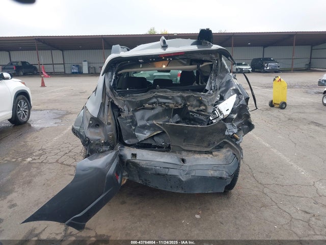 Subaru Outback 2.5i Premium 2018 4S4BSACC3J3207797 Image 16