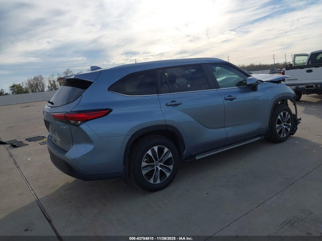 Toyota Highlander Hybrid Xle 2023 5TDKBRCH8PS134836 Image 4