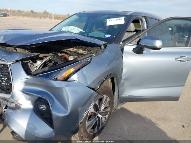Toyota Highlander Hybrid Xle 2023 5TDKBRCH8PS134836 Image 6