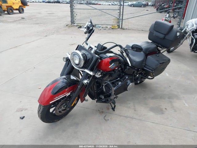 2025 HARLEY-DAVIDSON FLHC 1HD1YA91XSB036685 Photo 1
