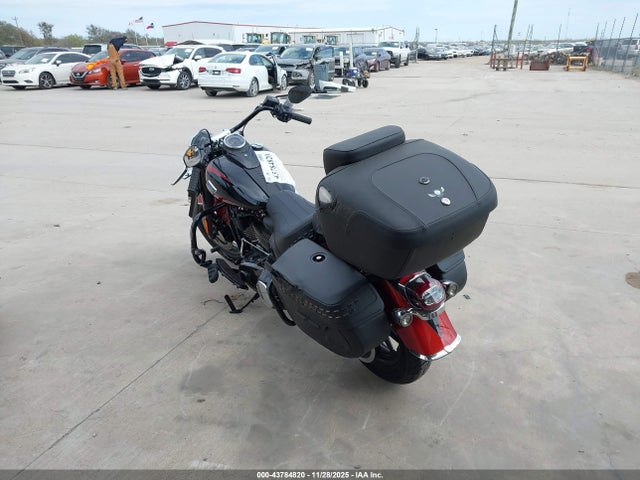 2025 HARLEY-DAVIDSON FLHC 1HD1YA91XSB036685 Photo 2
