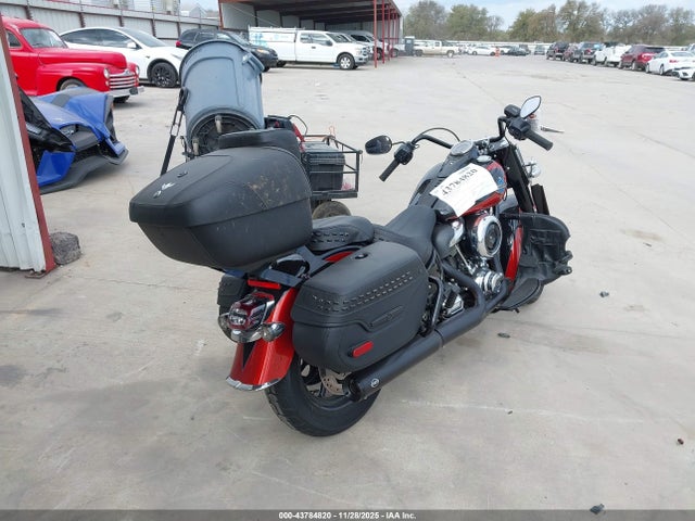 2025 HARLEY-DAVIDSON FLHC 1HD1YA91XSB036685 Photo 3