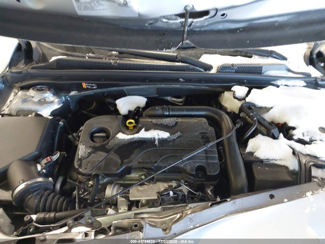 1G1ZD5ST5SF123401 Chevrolet lfv
