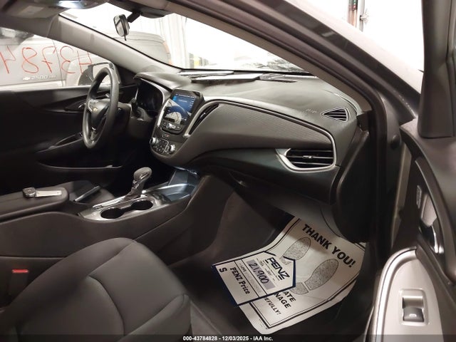 1G1ZD5ST5SF123401 Chevrolet lfv