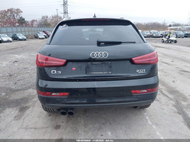 WA1ECCFS5HR003209 Audi Q3 2.0t Premium